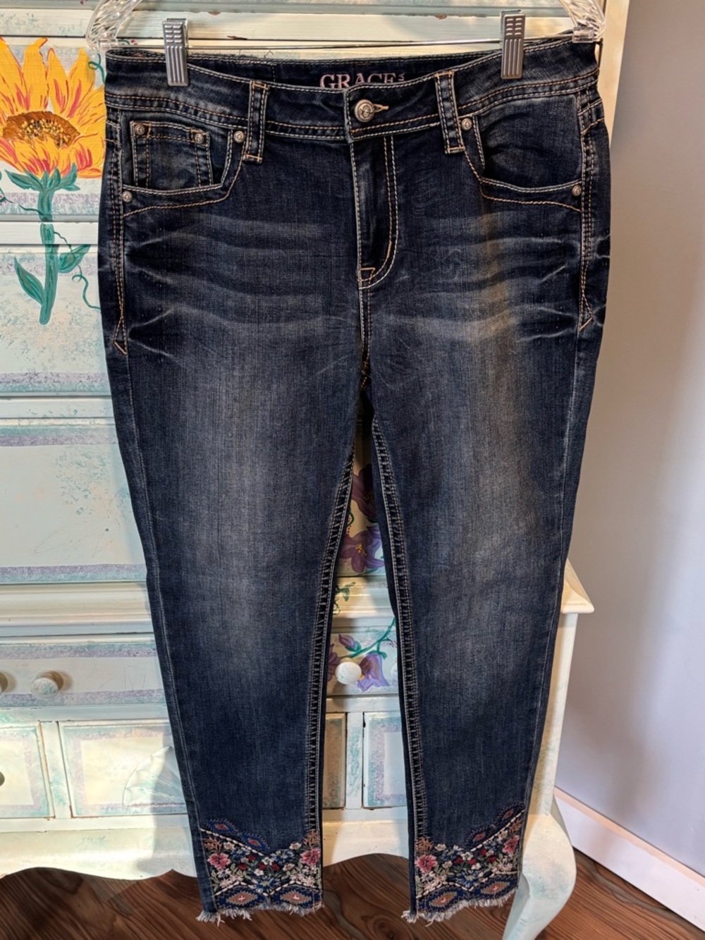 Grace Dark Blue Ankle Jeans with Embroidered Accents